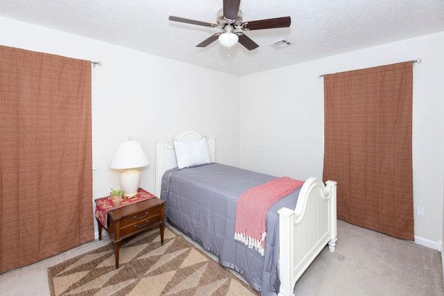 1105 4th Pl, Elgin, OK 73538