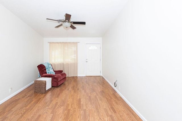 1105 4th Pl, Elgin, OK 73538