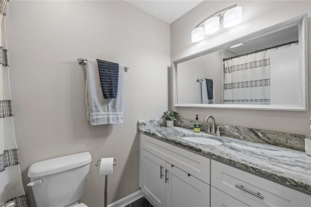 5662 Heathwood CT, Virginia Beach, VA 23464