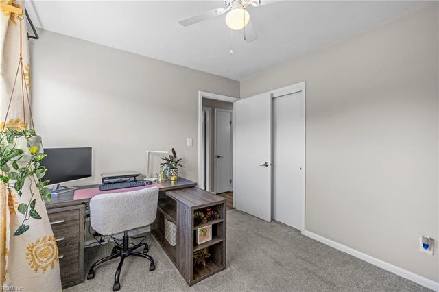 5662 Heathwood CT, Virginia Beach, VA 23464