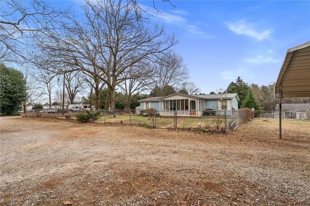 458 Looper Road, Pelzer, SC 29669