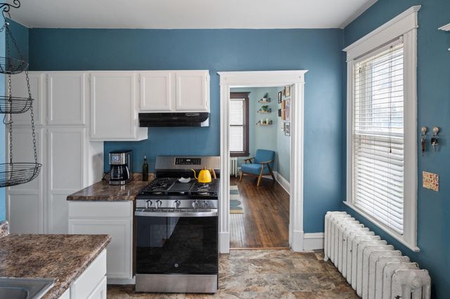 1335 Oliver Avenue N, Minneapolis, MN 55411