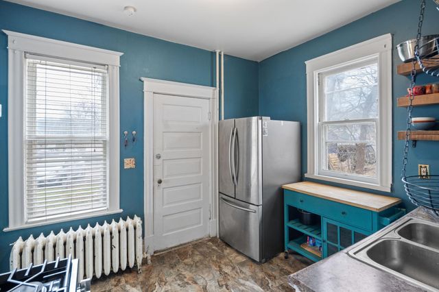 1335 Oliver Avenue N, Minneapolis, MN 55411