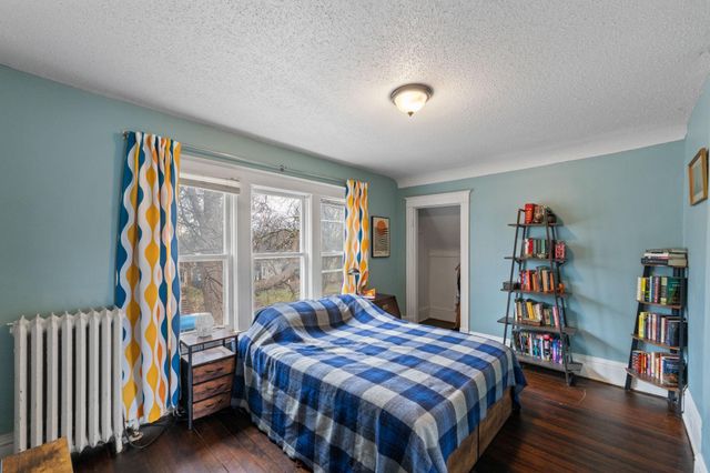 1335 Oliver Avenue N, Minneapolis, MN 55411