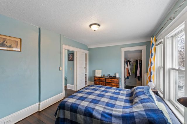 1335 Oliver Avenue N, Minneapolis, MN 55411