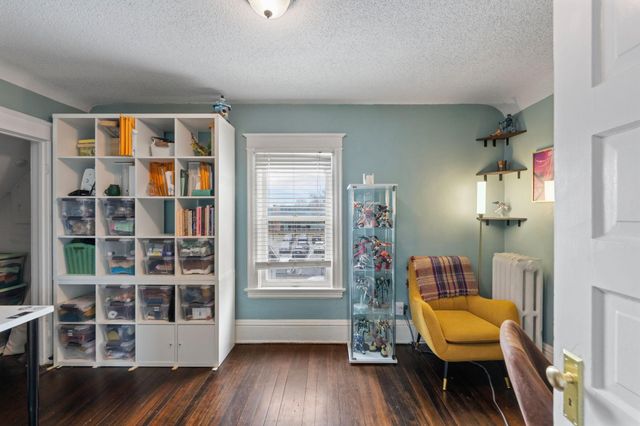 1335 Oliver Avenue N, Minneapolis, MN 55411