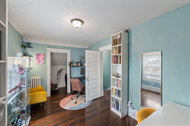 1335 Oliver Avenue N, Minneapolis, MN 55411