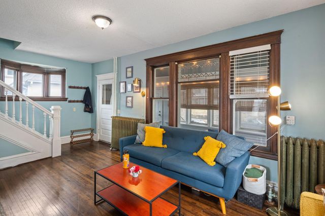 1335 Oliver Avenue N, Minneapolis, MN 55411