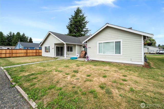208 Noble Street, Sumas, WA 98295