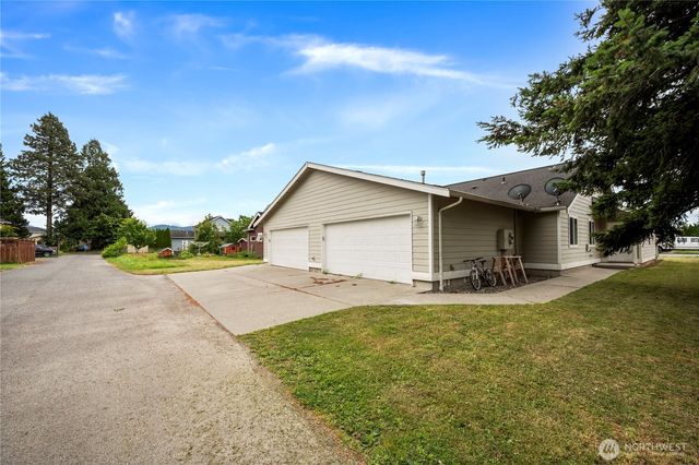 208 Noble Street, Sumas, WA 98295
