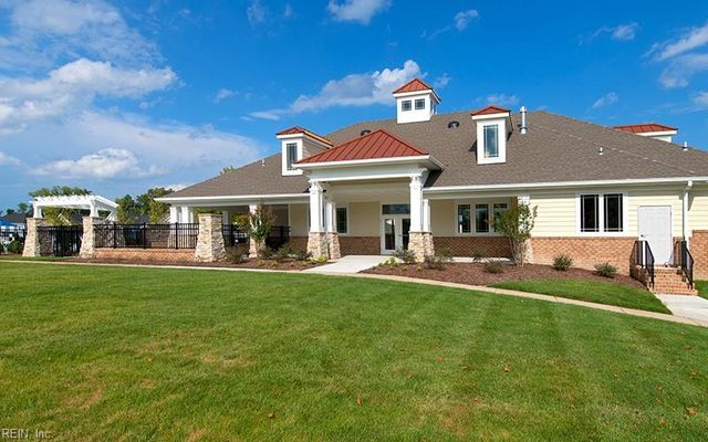 3426 Raintree CIR, Suffolk, VA 23435