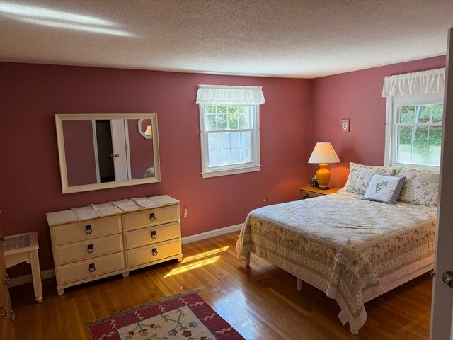 98 Old Hills, Dennis, MA 02638