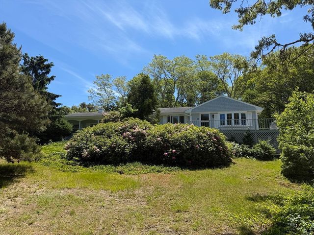 98 Old Hills, Dennis, MA 02638