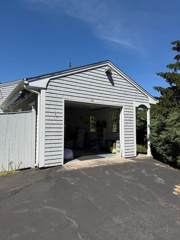 98 Old Hills, Dennis, MA 02638