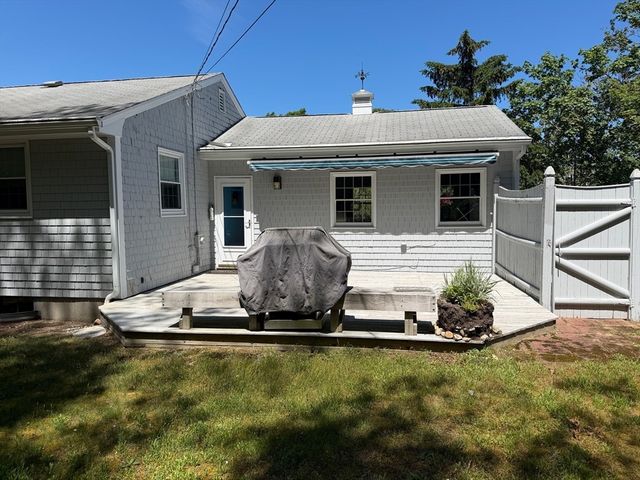 98 Old Hills, Dennis, MA 02638