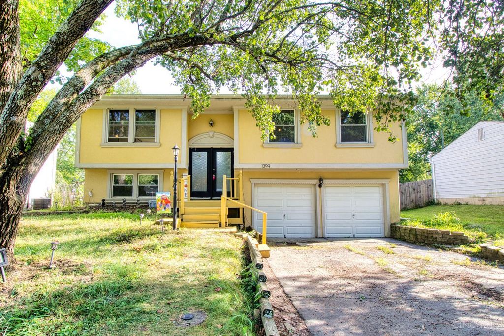 1399 Wade Road, Miami Twp, OH 45150
