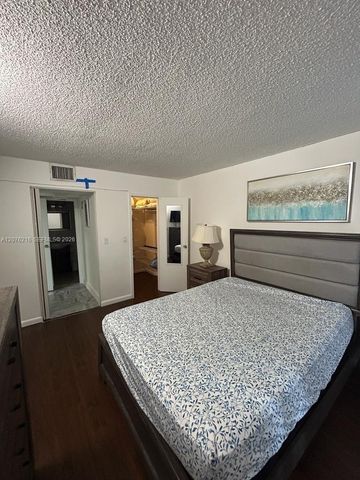 210 172nd Street 133, Sunny Isles Beach, FL 33160