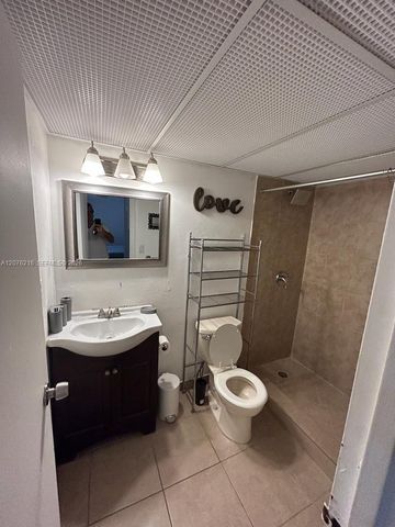 210 172nd Street 133, Sunny Isles Beach, FL 33160