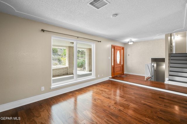6217 BANDOLERO Drive, El Paso, TX 79912