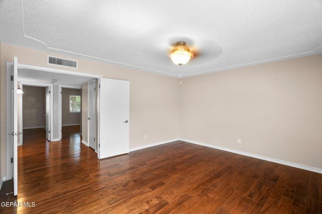 6217 BANDOLERO Drive, El Paso, TX 79912