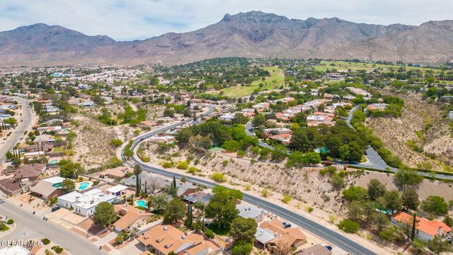 6217 BANDOLERO Drive, El Paso, TX 79912