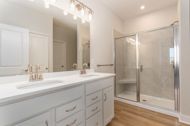 356 Cornwall Drive, Florence, KY 41042