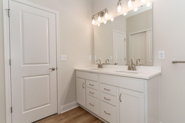 356 Cornwall Drive, Florence, KY 41042