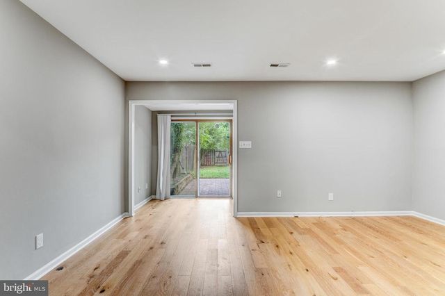 513 OLDE GREENWICH CIR, Fredericksburg, VA 22408