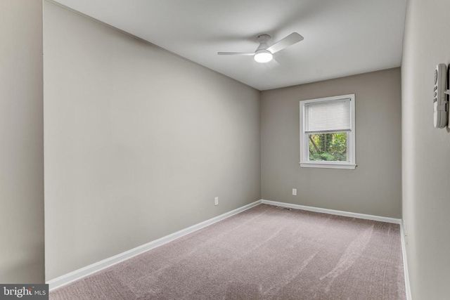 513 OLDE GREENWICH CIR, Fredericksburg, VA 22408