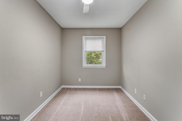 513 OLDE GREENWICH CIR, Fredericksburg, VA 22408