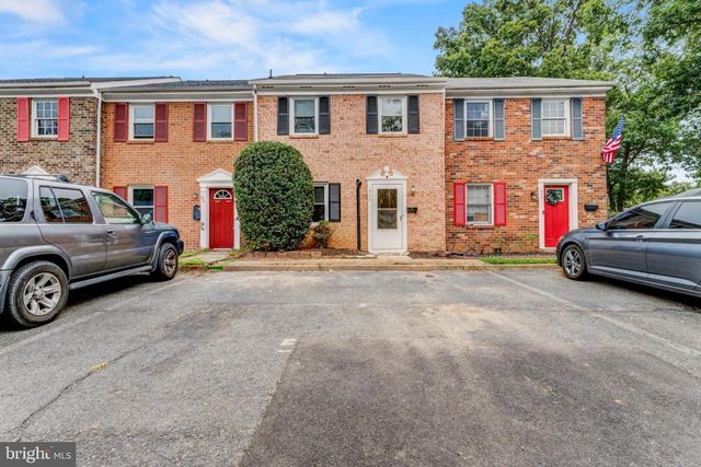 513 OLDE GREENWICH CIR, Fredericksburg, VA 22408