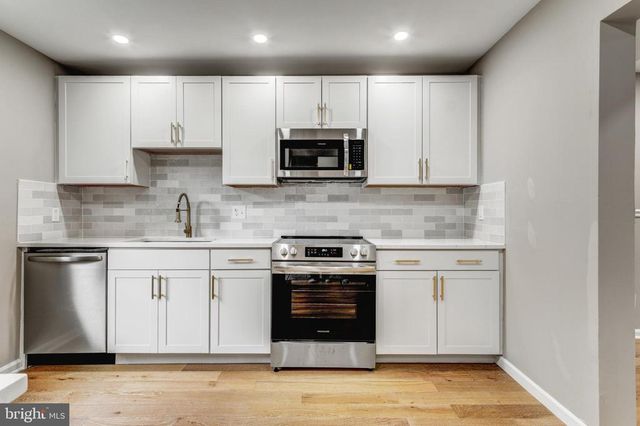 513 OLDE GREENWICH CIR, Fredericksburg, VA 22408