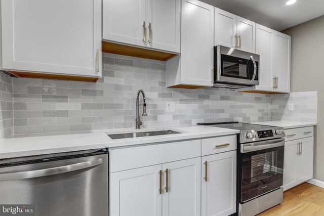 513 OLDE GREENWICH CIR, Fredericksburg, VA 22408