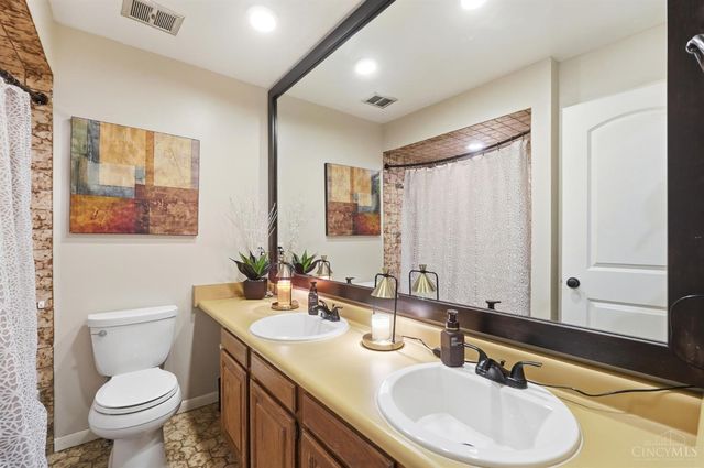 6562 Zebra Court, West Chester, OH 45069