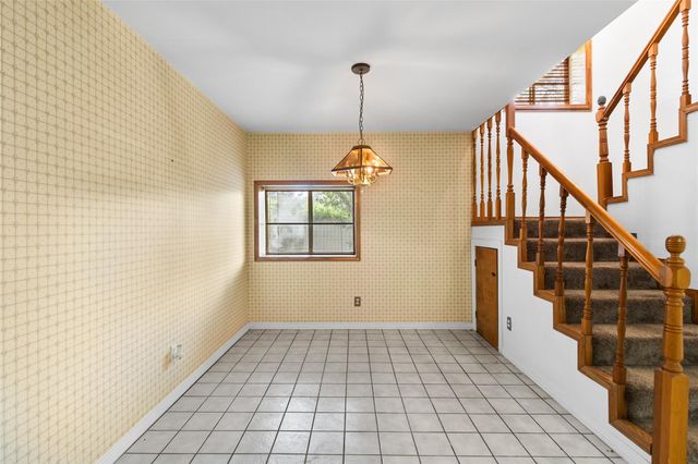 5103 Tiffany Drive, Houston, TX 77045