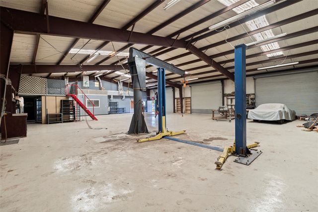 5103 Tiffany Drive, Houston, TX 77045