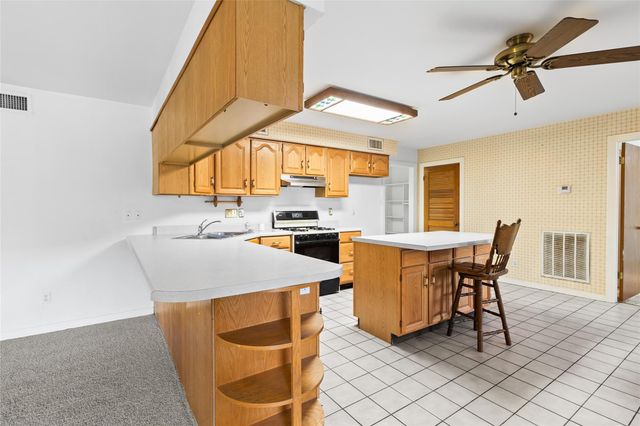 5103 Tiffany Drive, Houston, TX 77045