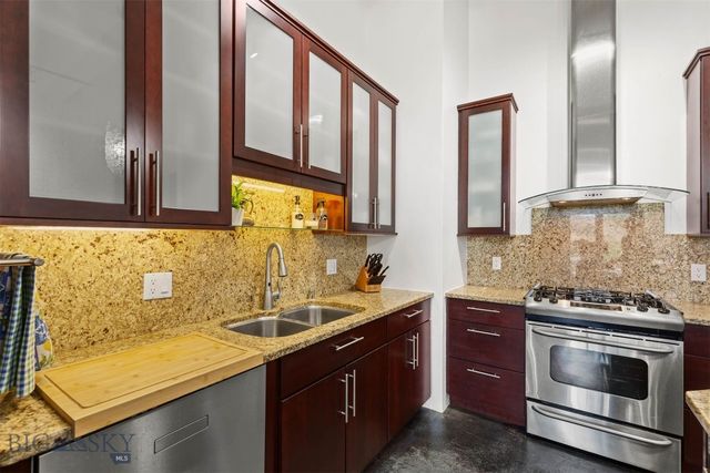 150 Village Crossing Way 1J, Bozeman, MT 59715