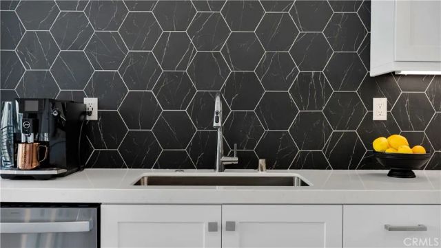 1669 W Lincoln Avenue 102, Anaheim, CA 92801