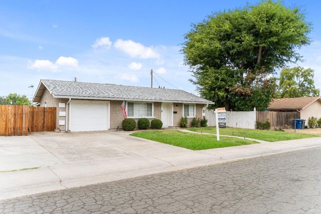 4006 Cortright Way, North Highlands, CA 95660