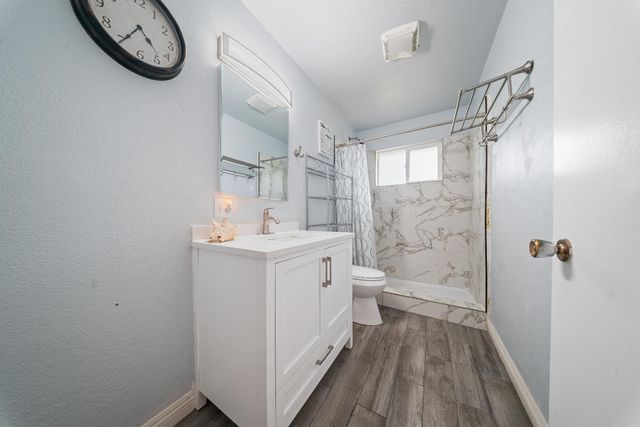 4006 Cortright Way, North Highlands, CA 95660