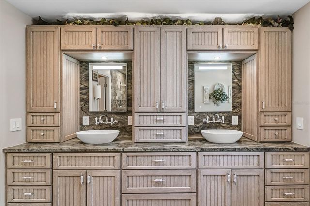 8309 SHADOW PINE WAY, Sarasota, FL 34238