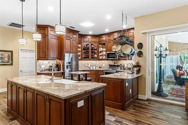 8309 SHADOW PINE WAY, Sarasota, FL 34238