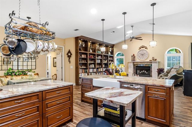 8309 SHADOW PINE WAY, Sarasota, FL 34238