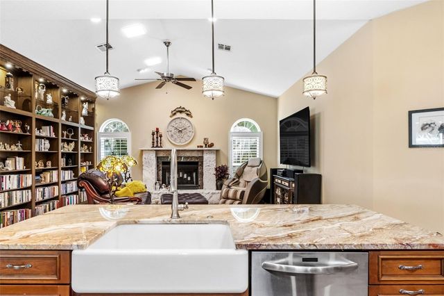 8309 SHADOW PINE WAY, Sarasota, FL 34238