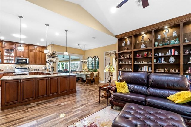 8309 SHADOW PINE WAY, Sarasota, FL 34238