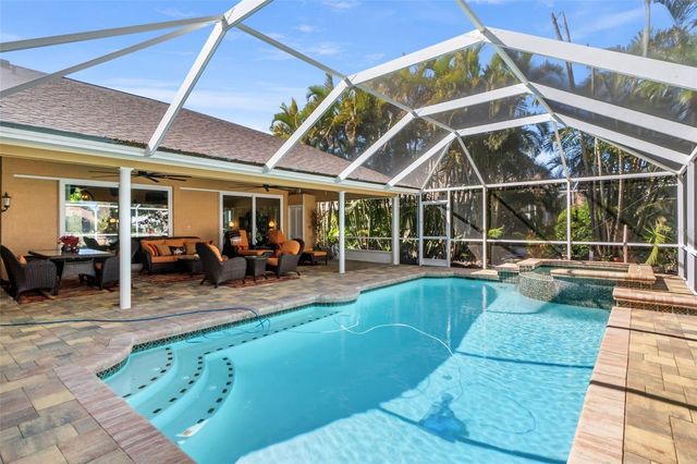 8309 SHADOW PINE WAY, Sarasota, FL 34238