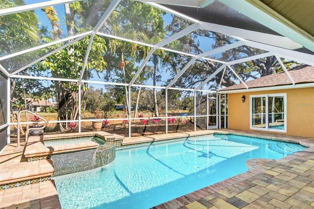 8309 SHADOW PINE WAY, Sarasota, FL 34238