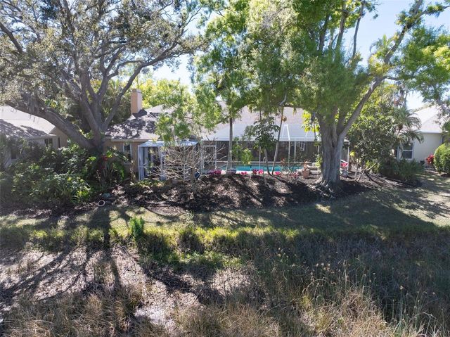 8309 SHADOW PINE WAY, Sarasota, FL 34238