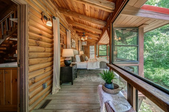 64 Bear Lake Drive, Blue Ridge, GA 30513